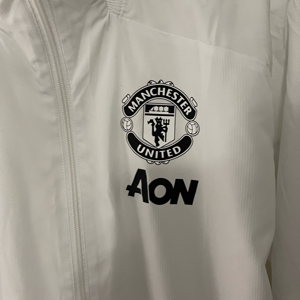 Adidas jacket - Picture 3 of 10